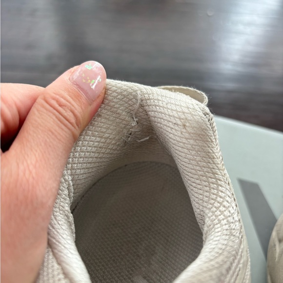 OUTDOOR VOICES X HOKA ONE ONE CLIFTON 4 Running Shoes Size 8.5 - Picture 5 of 6